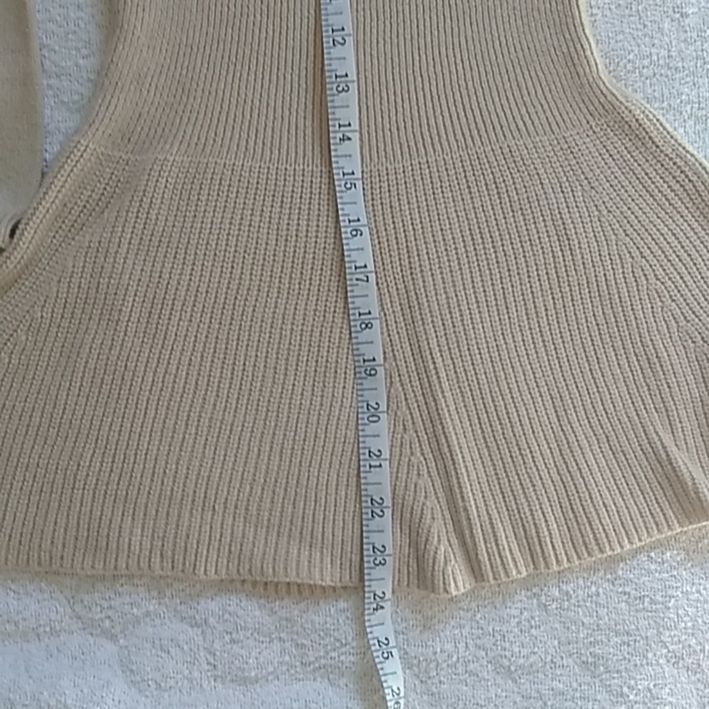 Sweater - Picture 2 of 3